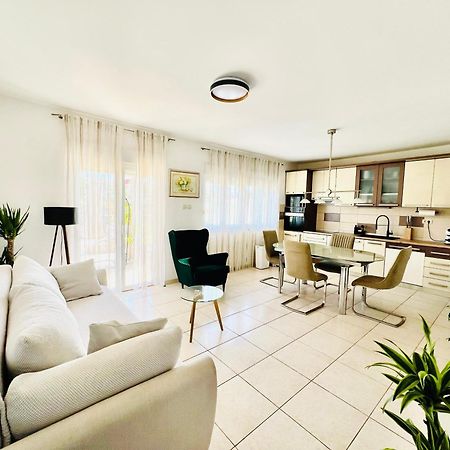Apartment Sirius Podstrana Esterno foto
