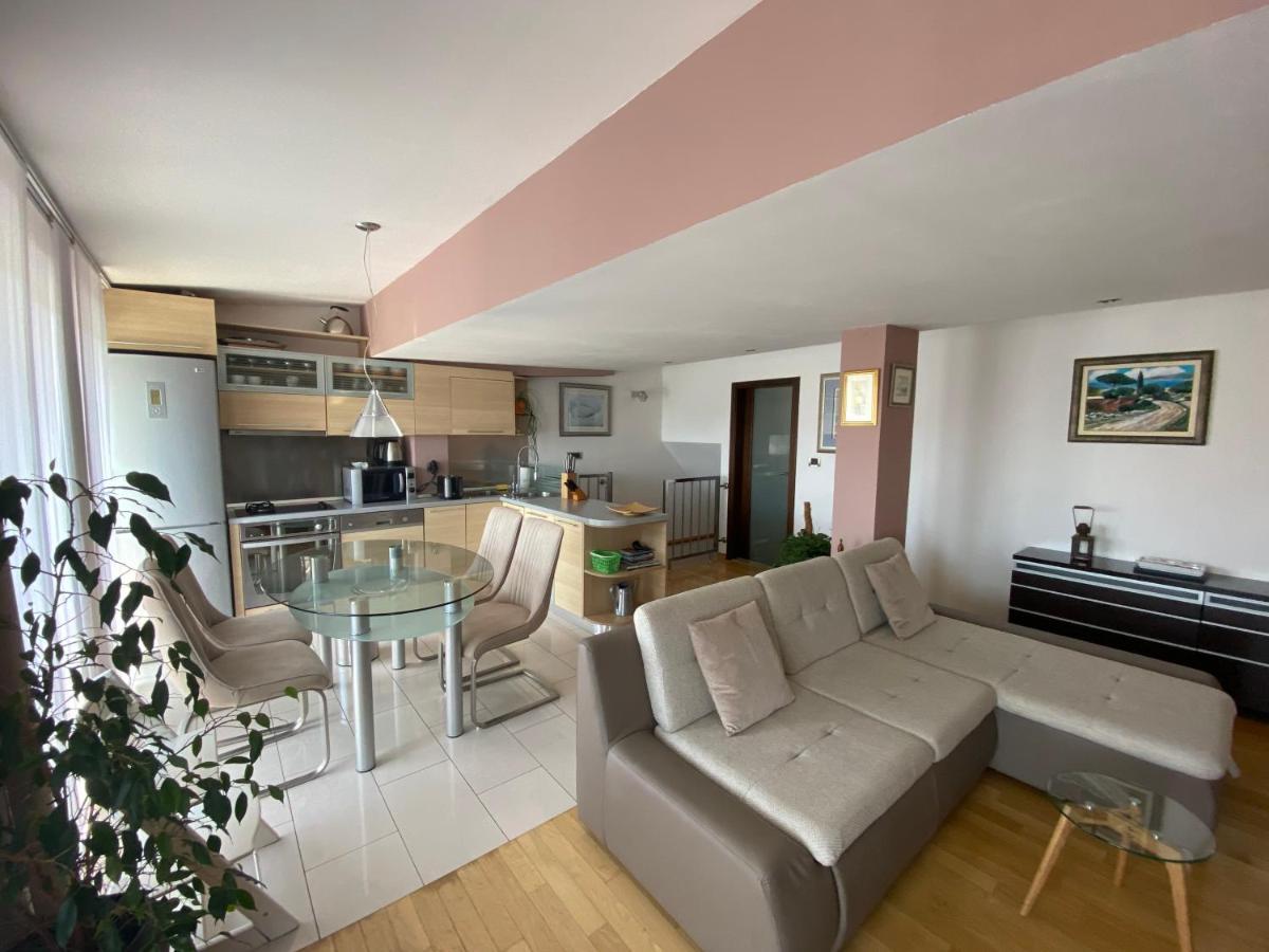 Apartment Sirius Podstrana Esterno foto